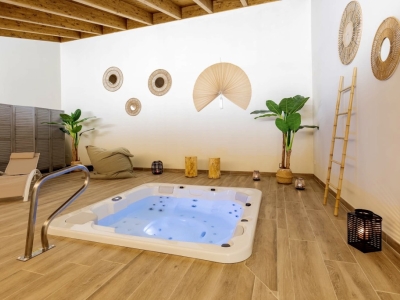 Regálate el arte de la relajación con un jacuzzi interior