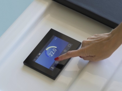 Cómo configurar la pantalla tactil del spa?